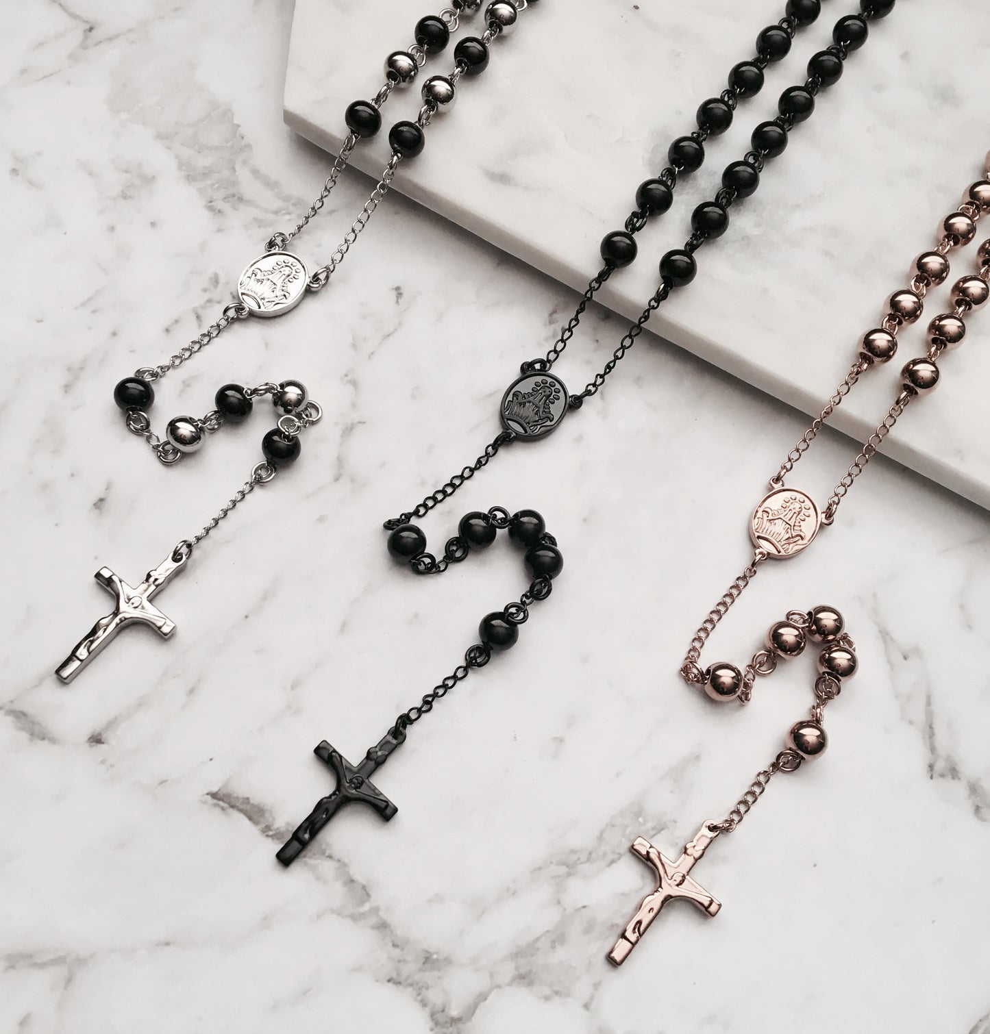 Rosary Necklace in Black / Silver